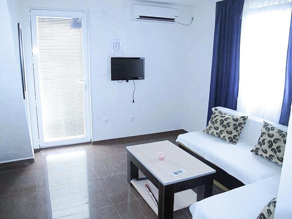 Apartmán Sobe Alex Veliko Gradište Exteriér fotografie